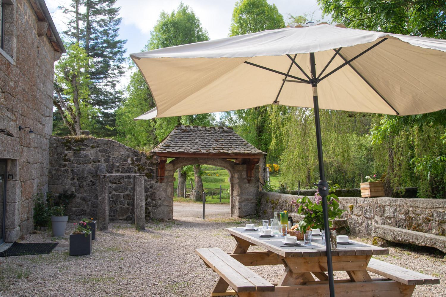 Gite De La Grange - Domaine De Coulagnettes Serverette Eksteriør billede